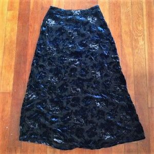 Burnout velvet floral midnight maxi skirt